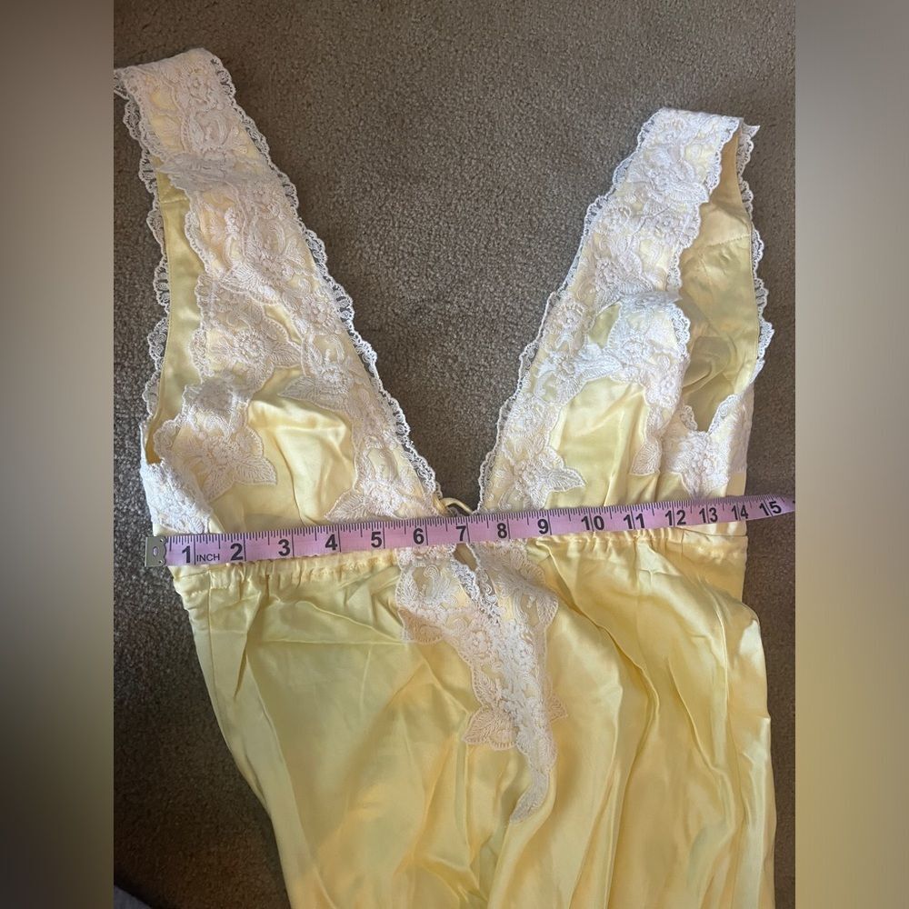 RUMORED Venice Maxi Dress W/ White Lace Trim Butter Yellow Eurosummer Sz XS - Picture 12 of 15